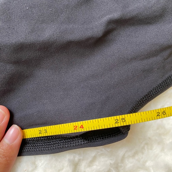 ❌SOLD❌Lululemon 25” 7/8 Size 2 Luxtreme - Picture 3 of 4